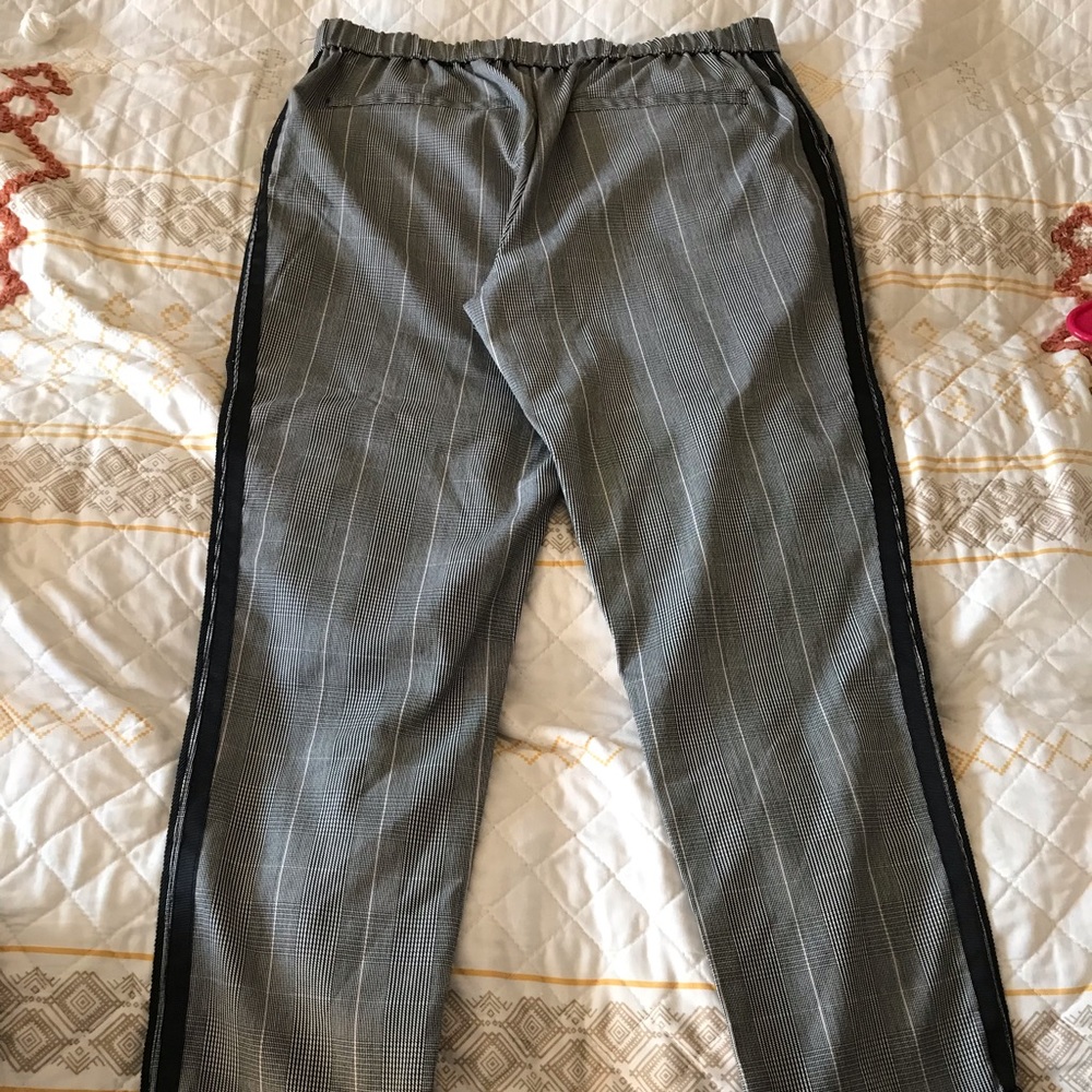 Ivy & Main pants size L